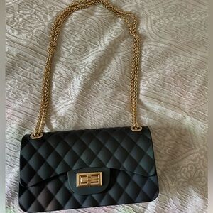 Black jelly purse